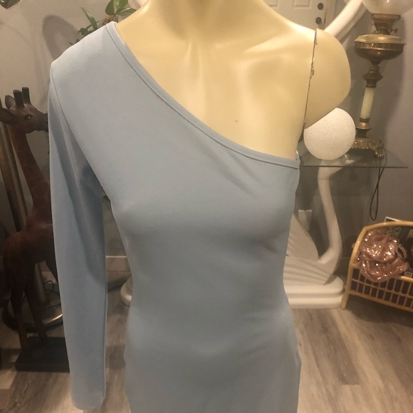PRETTY LITTLE THING one cold shoulder mini dress - Picture 1 of 4